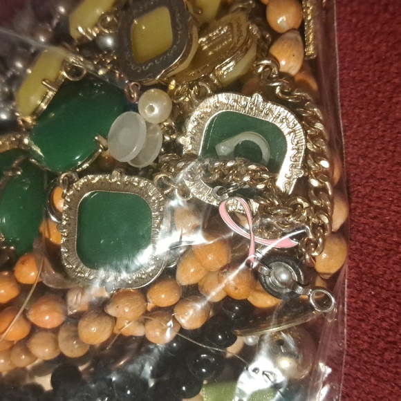 Craft jewelry lot set bundle broken wearable beads earrings pins necklaces - Picture 4 of 5